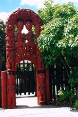 Whaka Rewa Rewa - Maori Kunst als Tor